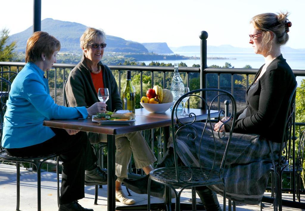 Oreti Village Resort Turangi Kültér fotó